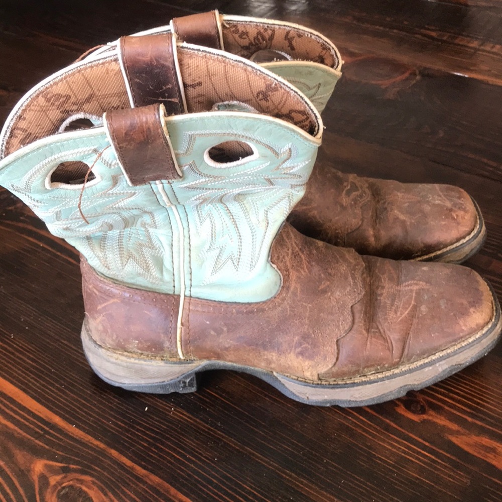 Women’s DURANGO western wear boots Size 10